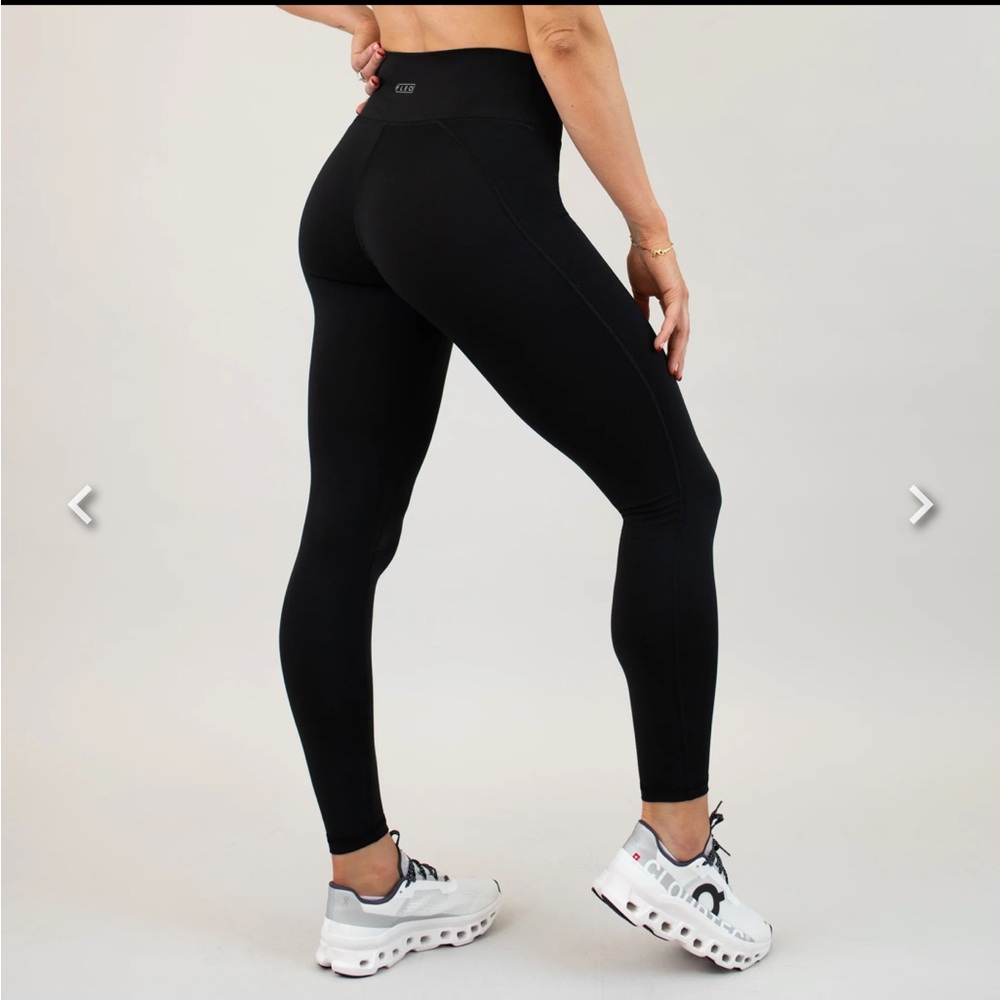 Fleo Charge Black Leggings - No front seam - higher rise